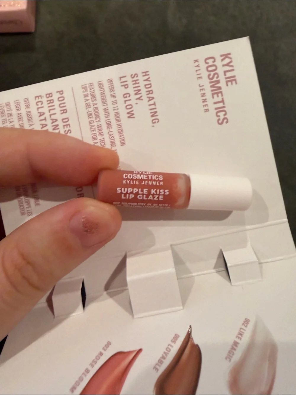 Kylie Cosmetics mini Supple Kiss Lip Glaze – Warm Brown Gloss
